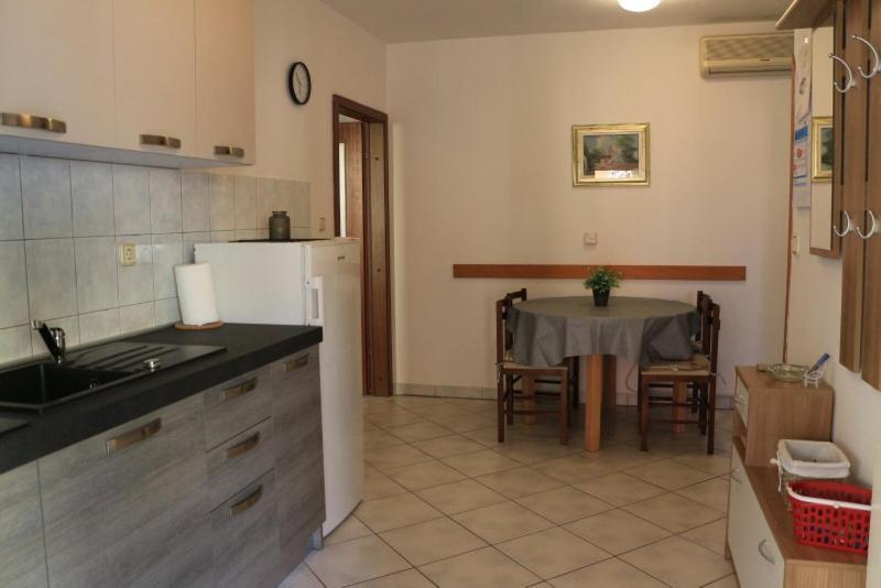 פאז'אנה Apartments Mirjan 2000 מראה חיצוני תמונה