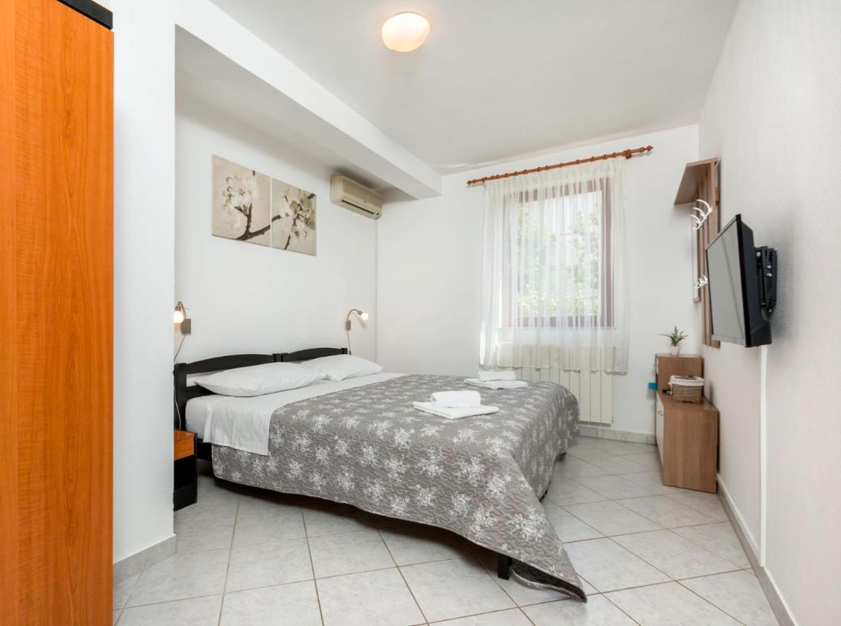 פאז'אנה Apartments Mirjan 2000 מראה חיצוני תמונה